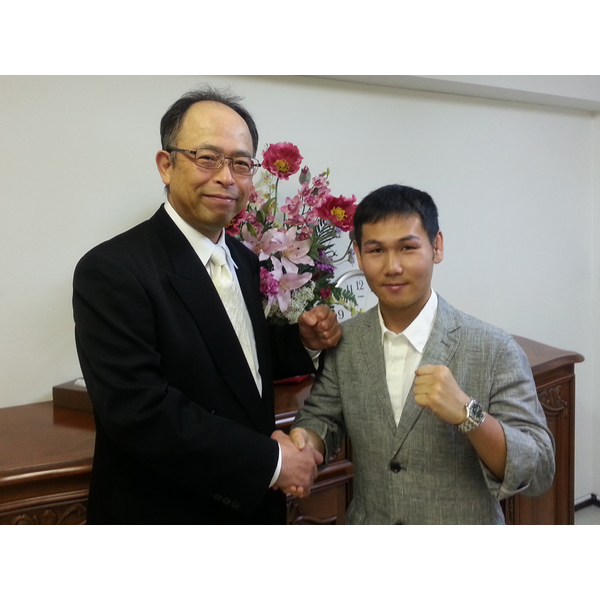 「ボクシング世界チャンピオン・高山勝成選手」