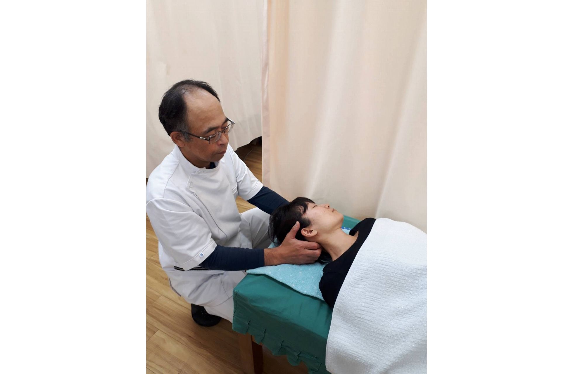 手技(筋肉と背骨の調整)